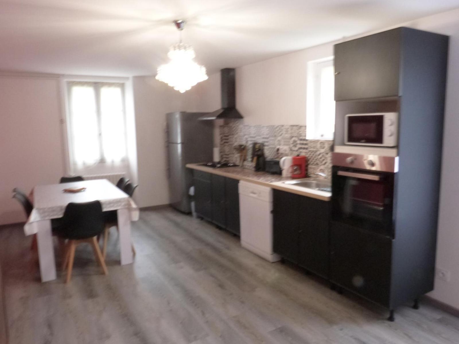 Logement Spacieux Rez-De-Chaussee, Jardin, Stationnement Devant, A 5 Minutes A Pied Du Centre De Sarlat Villa Eksteriør billede